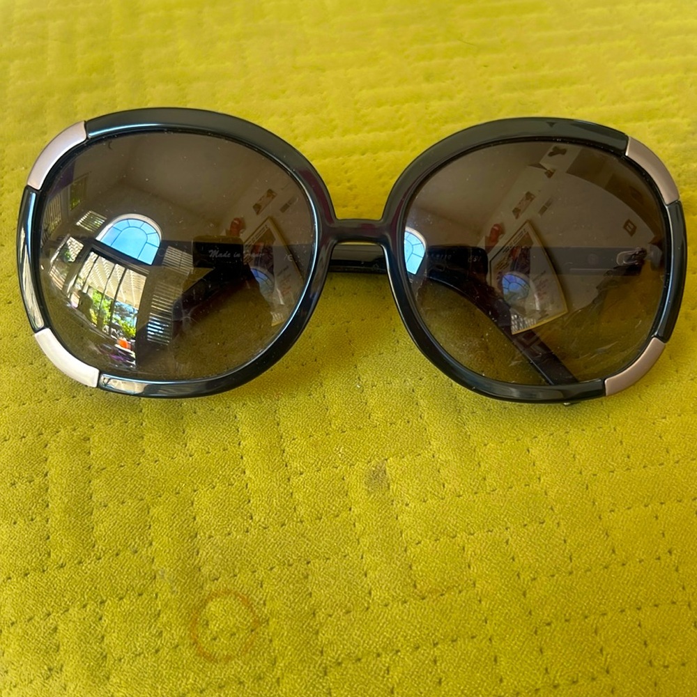 Vintage Chloe Women’s Oversized Sunglasses in Black CL2119